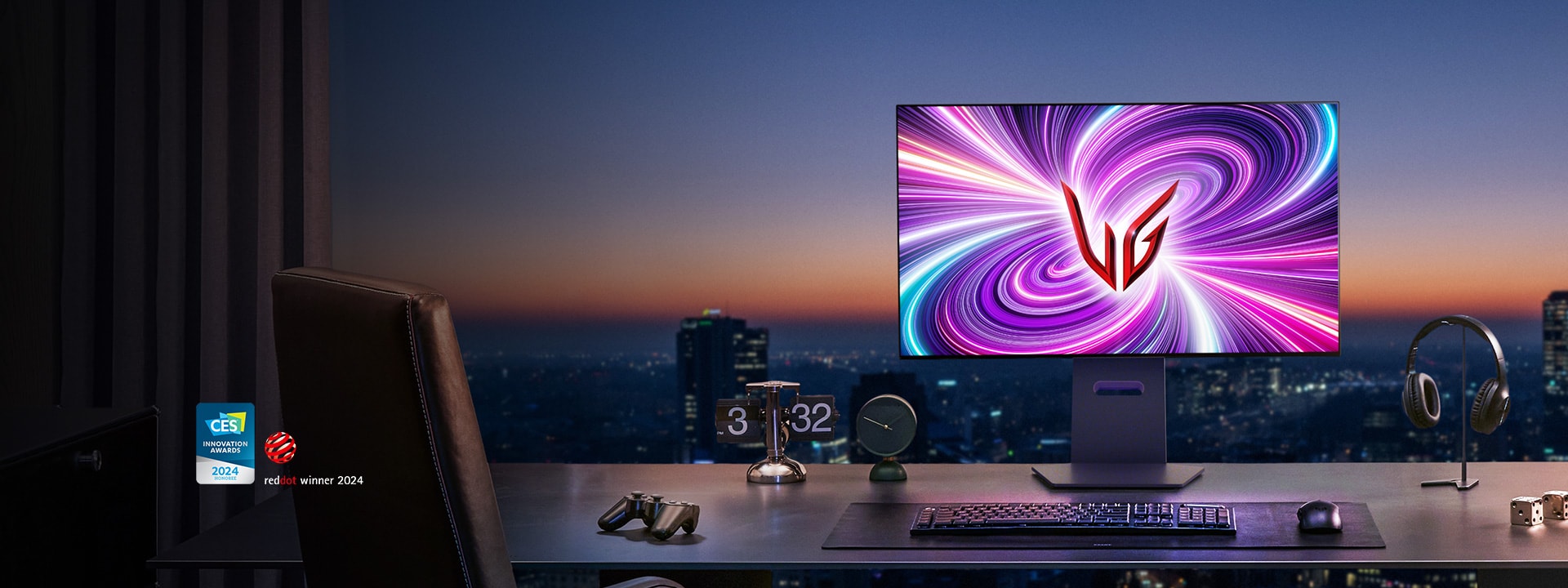 Slika koja prikazuje gejming postavku LG UltraGear OLED gejming monitora modela 32GS95UE.
